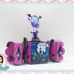 Alternative view of Caixa Bala Vampirina