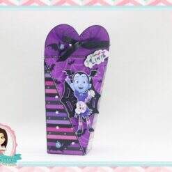 Alternative view of Caixa Heart Vampirina