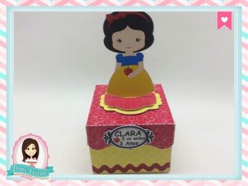 Caixa Quadrada Branca de Neve