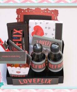CAIXA LOVEFLIX DIA DOS NAMORADOS