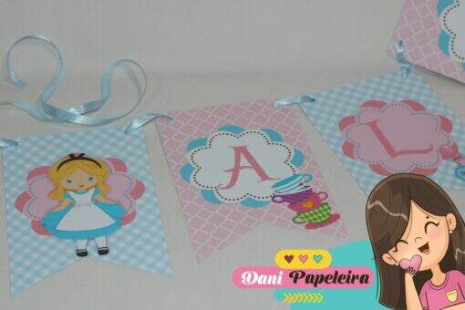 Bandeirola Alice no Pais das Maravilhas - Imagem 2