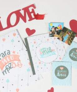 Álbum de figurinhas amor perfeito
