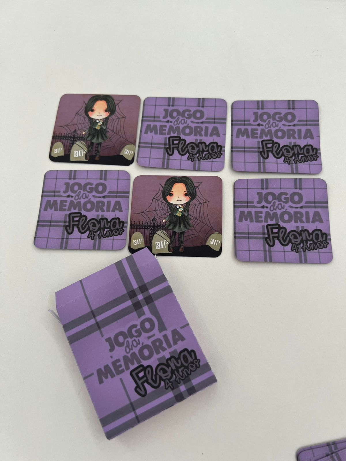 Jogo da Memória Wandinha - Imagem 2